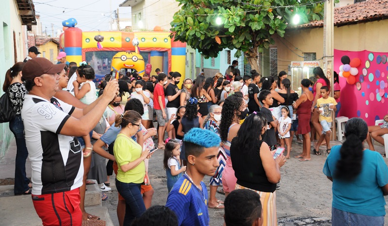 Festa das Crianças na Rua do Meio